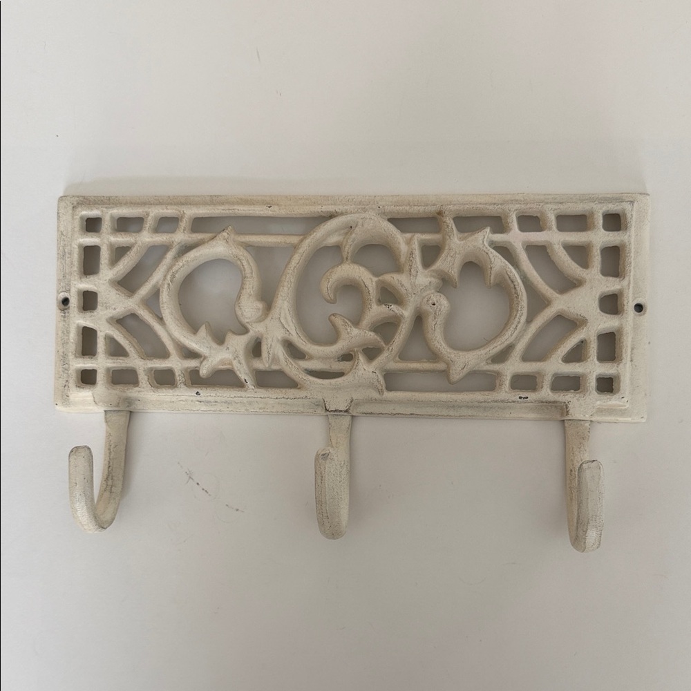 Elegant Cream Decorative Metal Wall Hook